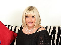 Chubby British mature lady doing her younger lover