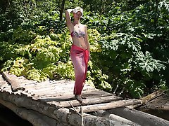 Real experienced moms are posing seminaked on the street