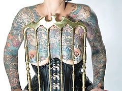 Photo shoot with full body tattooed MILF Cleo - 2