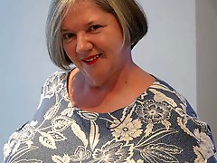 Older strumpets are posing nude on picture