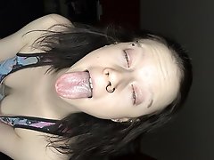 Experienced hellcats are exposing their hot body on cam